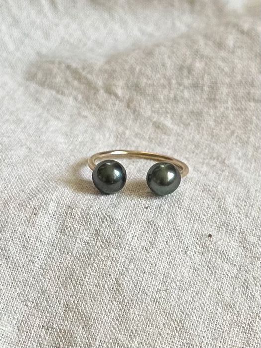 Double Pearl Ring