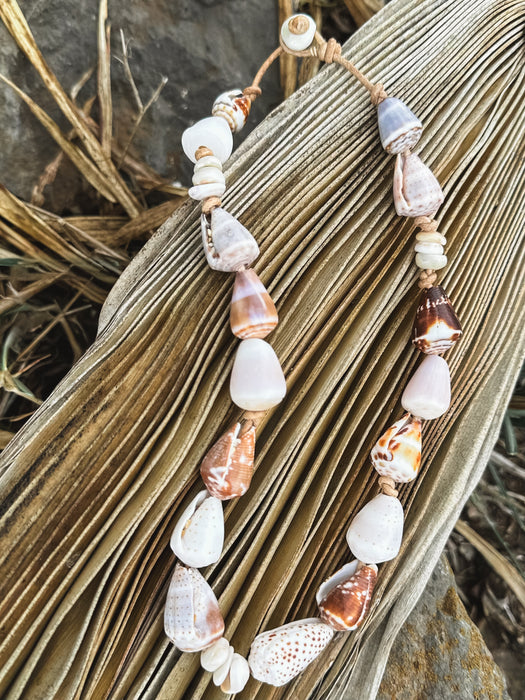 Cone Shell Lei